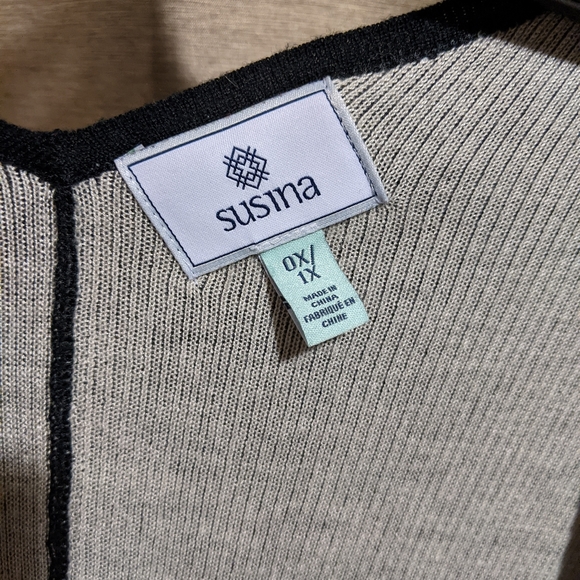 Black and white wrap - Picture 2 of 4